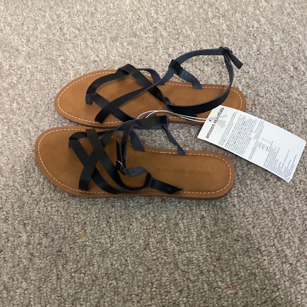 NWT Amazon essentials sandals